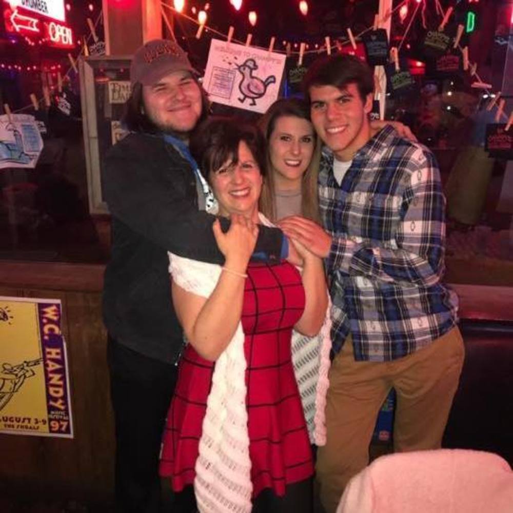 Meet your Posher, Lisa